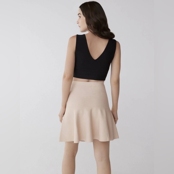 🔥BCBGMaxaria🔥 | Ingrid a-line high waisted skirt in bare pink - Picture 3 of 13